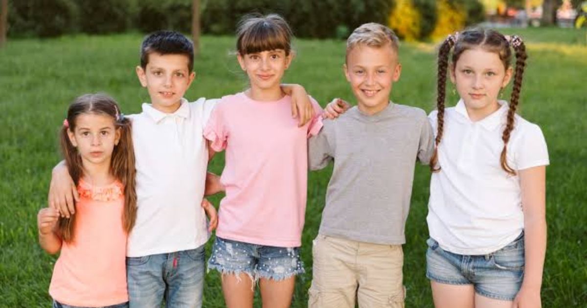 900+ Cousins Group Name: Cousin Group Name Ideas