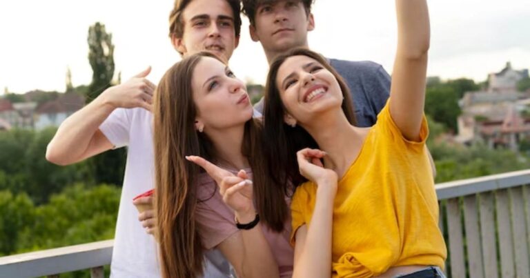 700+ Best Group Name For Four Friends: Funny & Cute Ideas